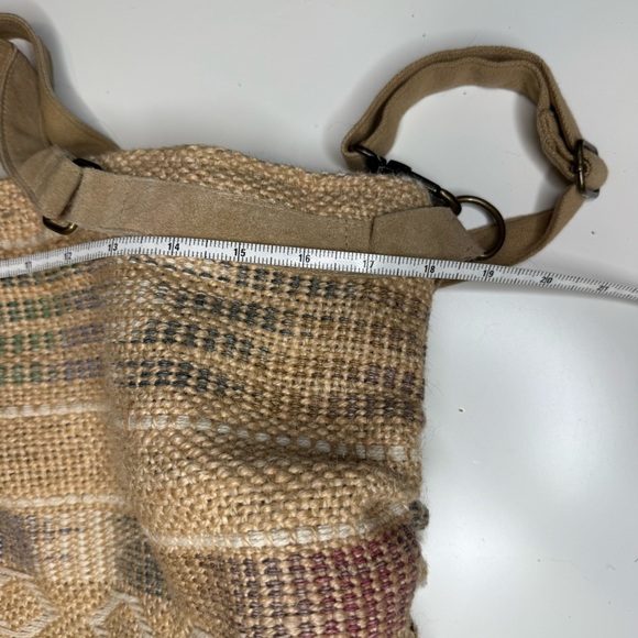 Cost Plus World Market Tan and Cream Shoulder Bag in Woven Aztec Pattern - Picture 3 of 7